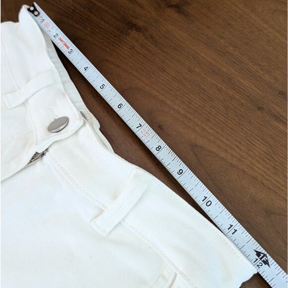 NWOT Everlane White Denim The Organic Way-High® Shortie Shorts, size 2 - Picture 5 of 7